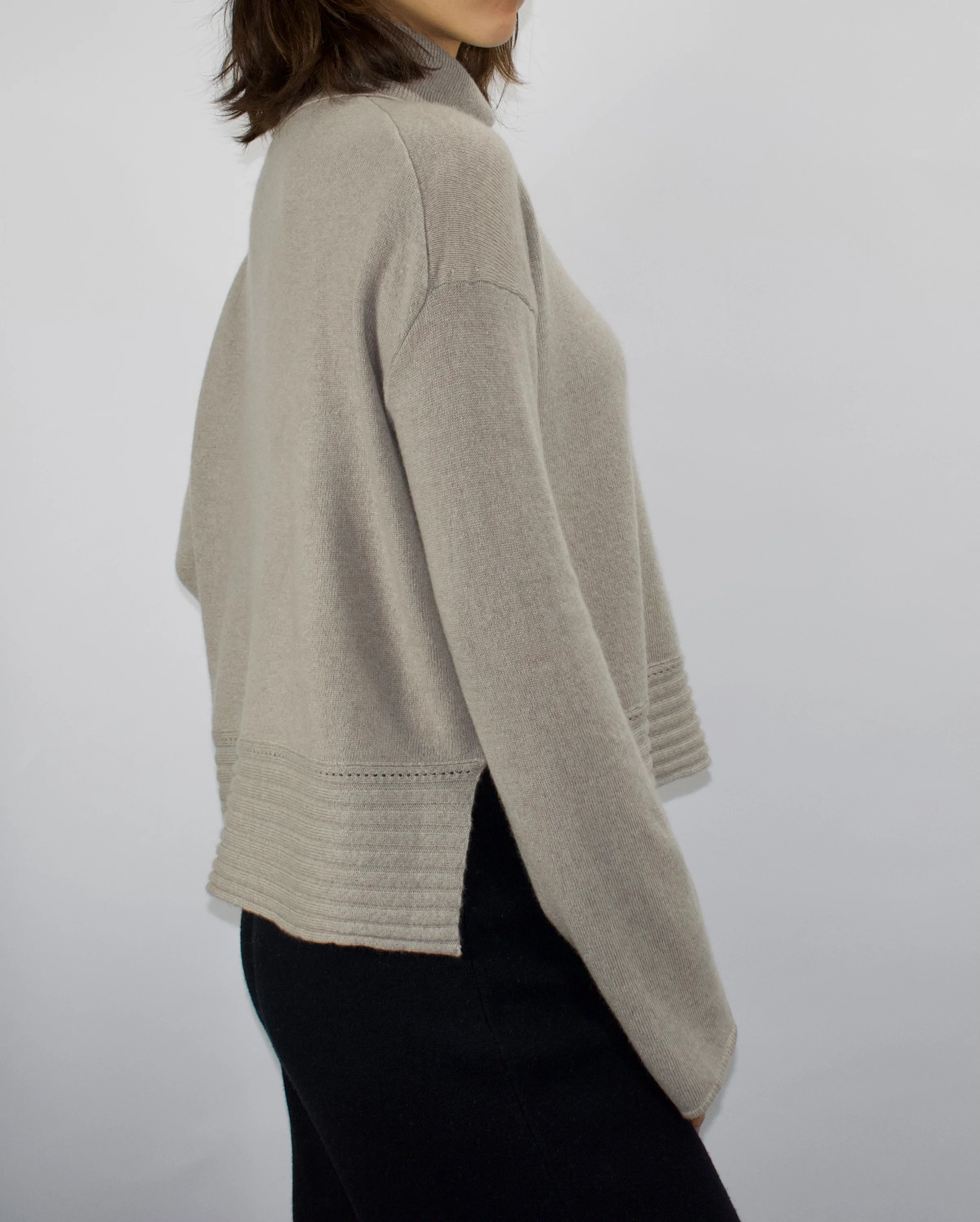 100% Cashmere Rib Hem Turtleneck - Image 5