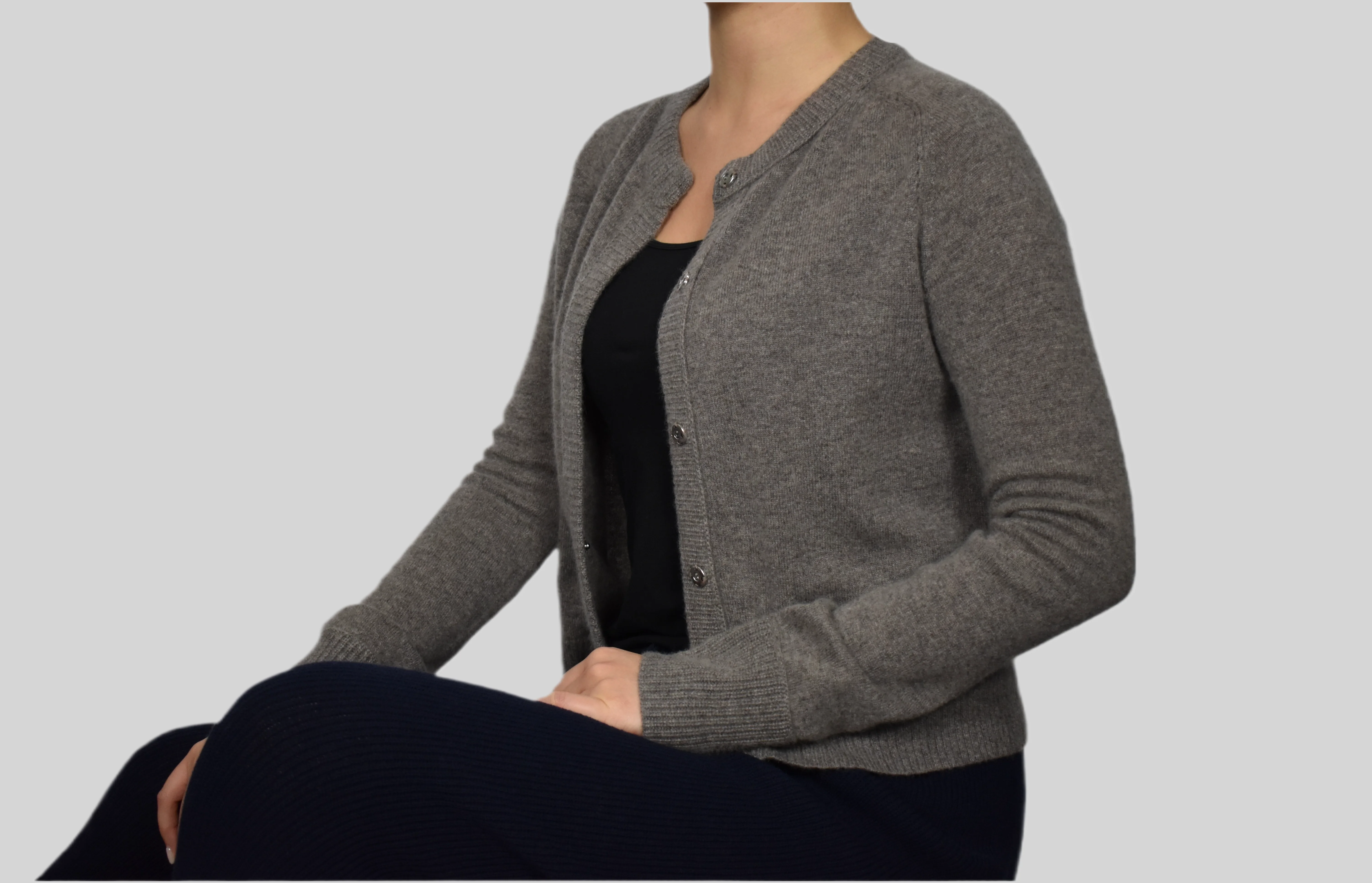 100% Cashmere Snap Buttons Cardigan - Image 5